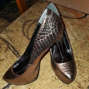 Simply Vera Vera Wang Platform Heels